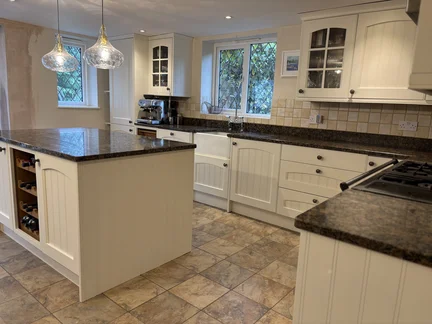 Hand Painted Kitchen Bringsty Common, Herefordshire Hand Painted Kitchen Bringsty Common, Herefordshire