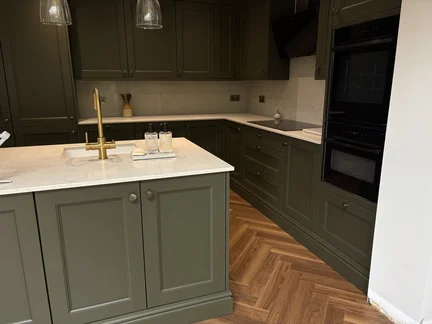 Hand Painted Kitchen Kenilworth, Warwickshire Hand Painted Kitchen Kenilworth, Warwickshire