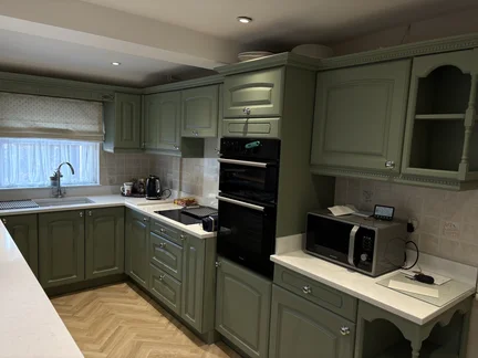 Hand Painted Kitchen Evesham, Worcestershire Hand Painted Kitchen Evesham, Worcestershire