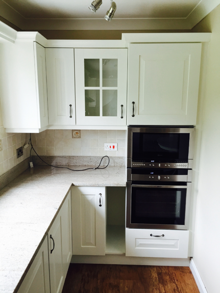 Hand Painted Kitchen Welshpool, Mid Wales Hand Painted Kitchen Welshpool, Mid Wales