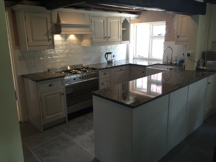 Hand Painted Kitchen Little Comberton, Worcestershire