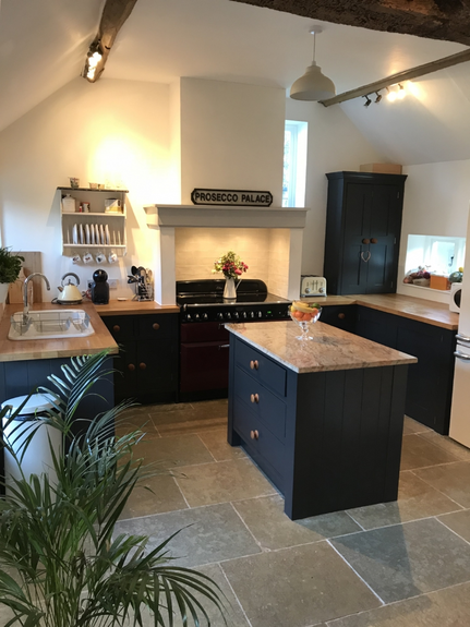 Hand Painted Kitchen Clifton-upon-Teme, Worcestershire